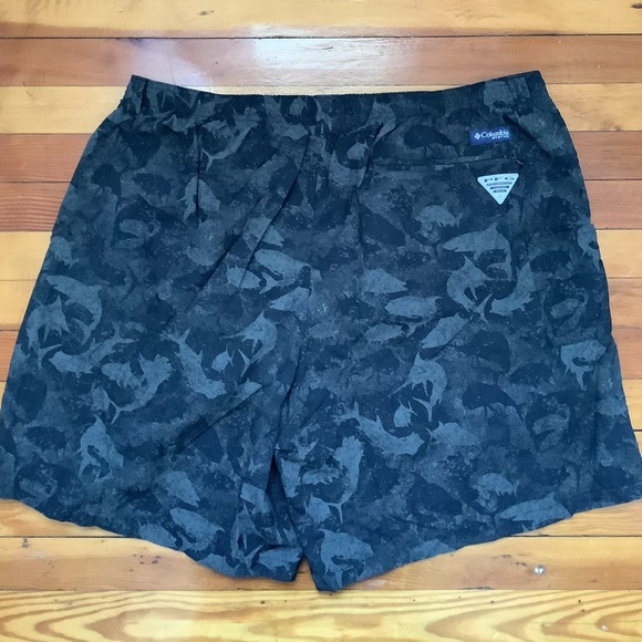 Columbia PFG  Backcast Shorts - Picture 5 of 12